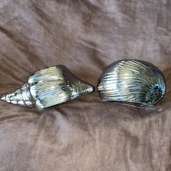 Home Goods Silver Ceramic Shells Shore Decor - Picture 5 of 10
